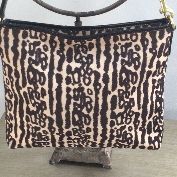 Coach tan & black shoulder bag - Picture 4 of 11